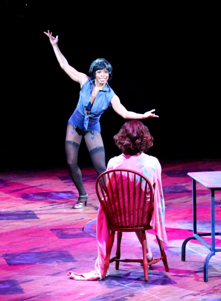 Photo Flash: First Look at Heather Parcells, Bahiyah Hibah and More in North Shore Music Theatre's CHICAGO Image