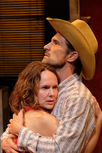 Photo Flash: First Look at Cygnet Theatre's FOOL FOR LOVE Image