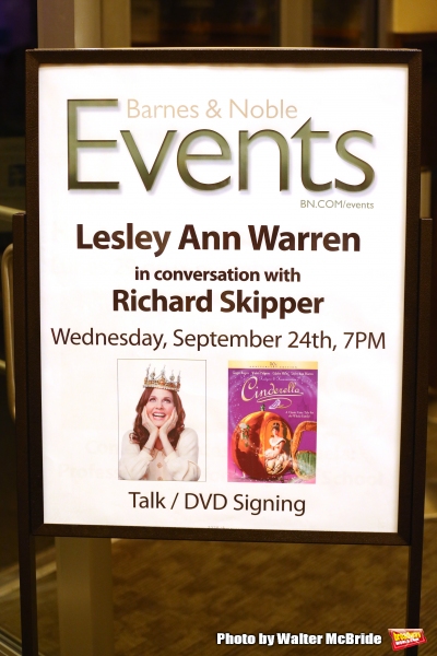 Photo Coverage: Lesley Ann Warren Performs from CINDERELLA at Barnes & Noble  Image