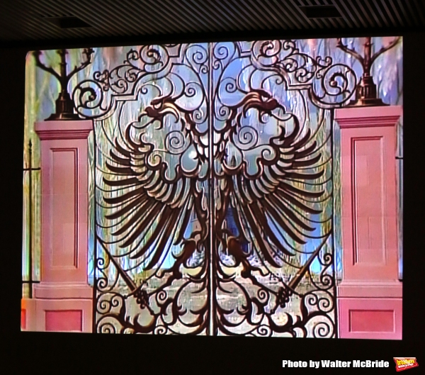 Photo Coverage: Lesley Ann Warren Performs from CINDERELLA at Barnes & Noble  Image