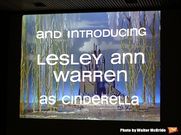Photo Coverage: Lesley Ann Warren Performs from CINDERELLA at Barnes & Noble  Image