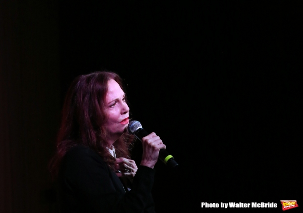 Photo Coverage: Lesley Ann Warren Performs from CINDERELLA at Barnes & Noble  Image
