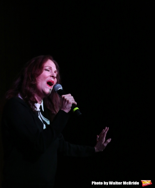 Photo Coverage: Lesley Ann Warren Performs from CINDERELLA at Barnes & Noble  Image