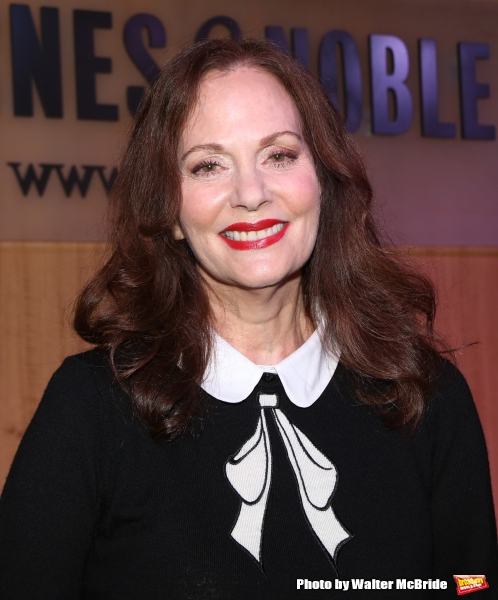 Photo Coverage: Lesley Ann Warren Signs CINDERELLA DVDs at Barnes & Noble Image