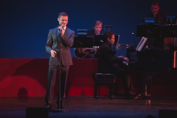 Photo Flash: Sigourney Weaver, Alan Alda, Jefferson Mays and More at Westport Country Playhouse's Gala to Honor A. R. Gurney Image