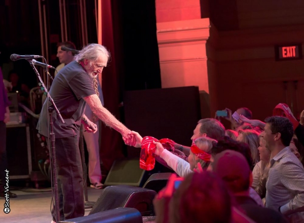 Photo Flash: Inside Ridgefield Playhouse's Willie Nelson Gala, Feat. Harvey Fierstein & More Image