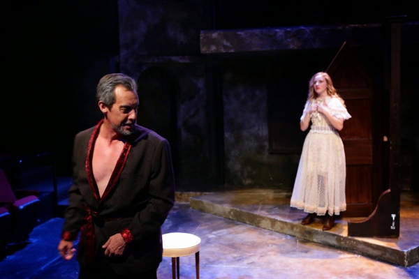 Photo Flash: First Look at Christopher Chew and Amelia Broome in SWEENEY TODD at the Lyric Stage 