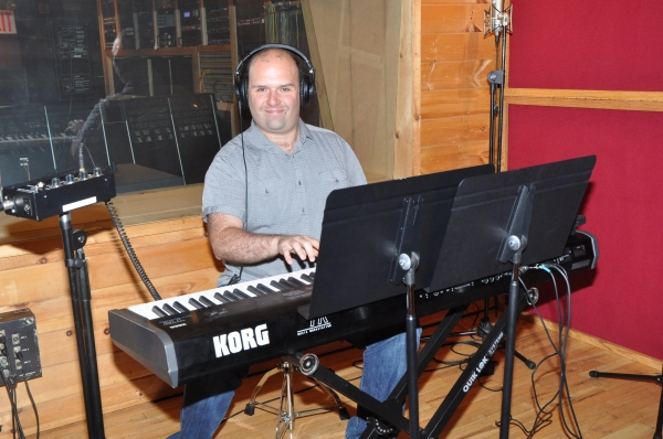 Exclusive Photo Coverage: CINDERELLA Cast Brings a Little Christmas to Carols For A Cure!  Image