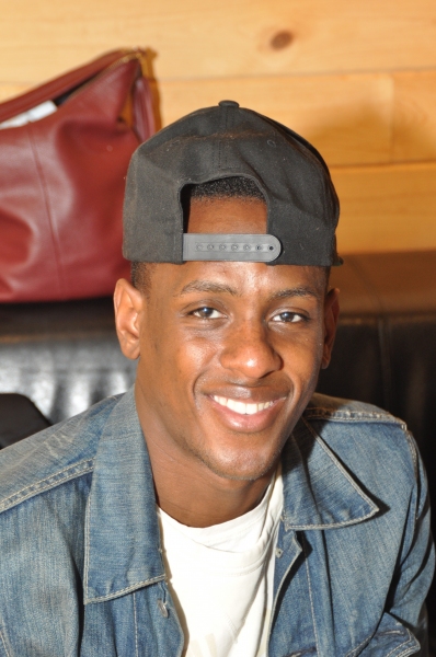 Exclusive Photo Coverage: CINDERELLA Cast Brings a Little Christmas to Carols For A Cure!  Image