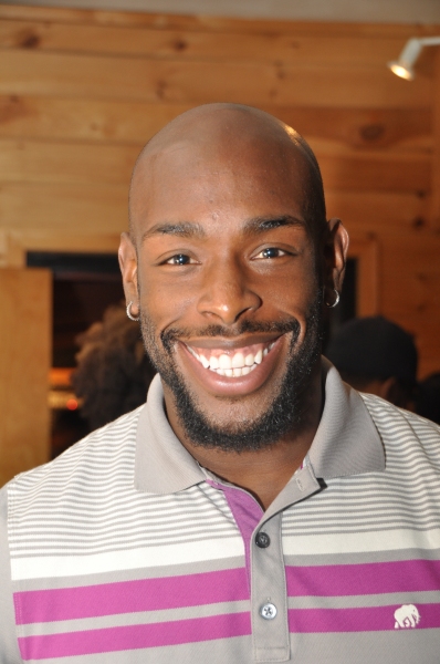 Exclusive Photo Coverage: ALADDIN Cast Brings Some Magic to Carols For A Cure!  Image