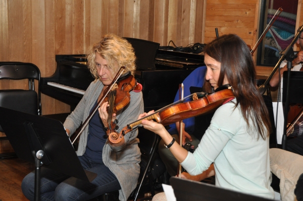 Exclusive Photo Coverage: THE PHANTOM OF THE OPERA Cast Brings a Torch to Carols For A Cure  Image