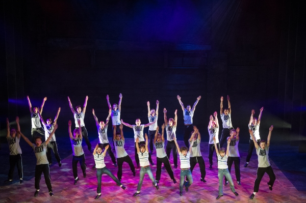 Photo Coverage Special: 25 Billy Elliots Unite in Special Finale of BILLY ELLIOT THE MUSICAL for Live Taping!  Image