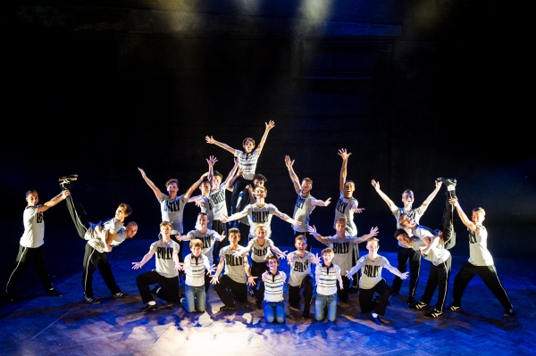 Photo Coverage Special: 25 Billy Elliots Unite in Special Finale of BILLY ELLIOT THE MUSICAL for Live Taping!  Image