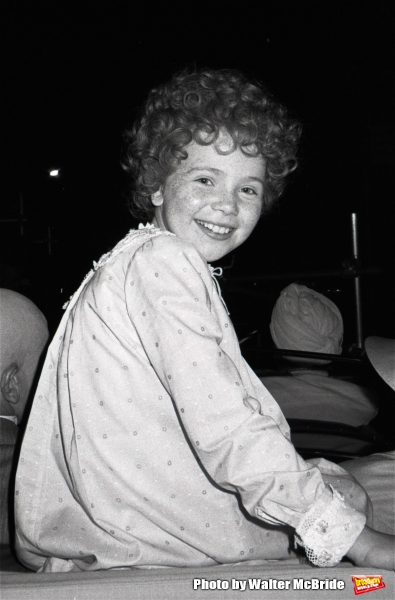 Photo Blast from Past: On the Set with ANNIE Cast in 1982 Image