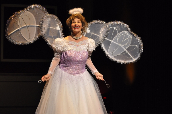 Photo Flash: First Look at International City Theatre's GLORIOUS! Image