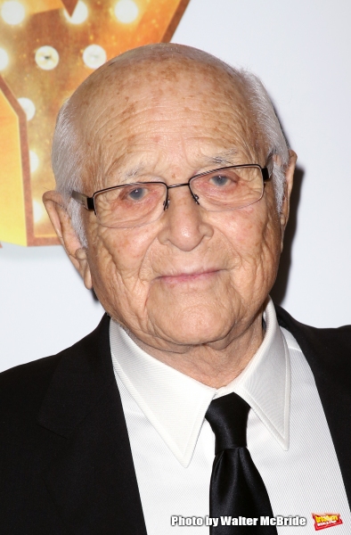 Photo Coverage: On the Red Carpet for IT'S ONLY A PLAY - Part 1 Image