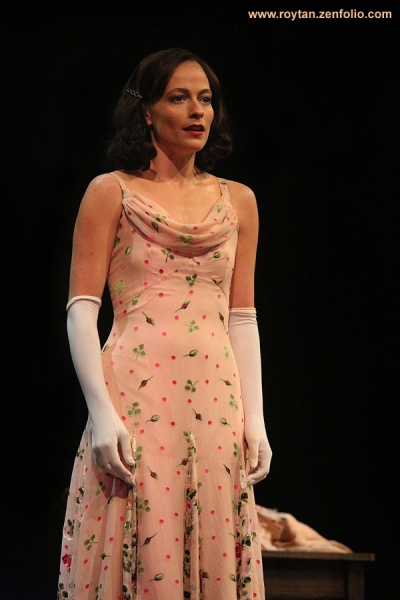 Lara Pulver as Louise Photo