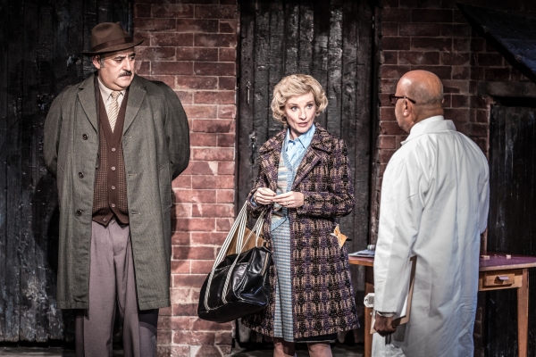Photo Coverage: More From EAST IS EAST, Starring Jane Horrocks! Image