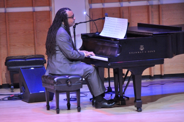 Photo Coverage: BORN FOR BROADWAY Lights Up Merkin Concert Hall - The Men's Performances!  Image