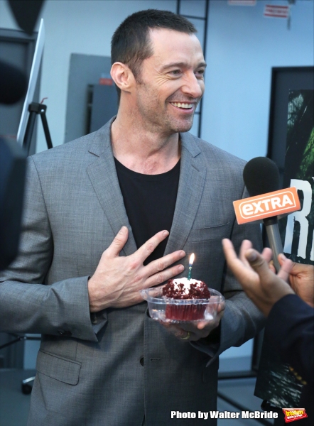 Photo Coverage: EXTRA Delivers Hugh Jackman a Birthday Cupcake! Image