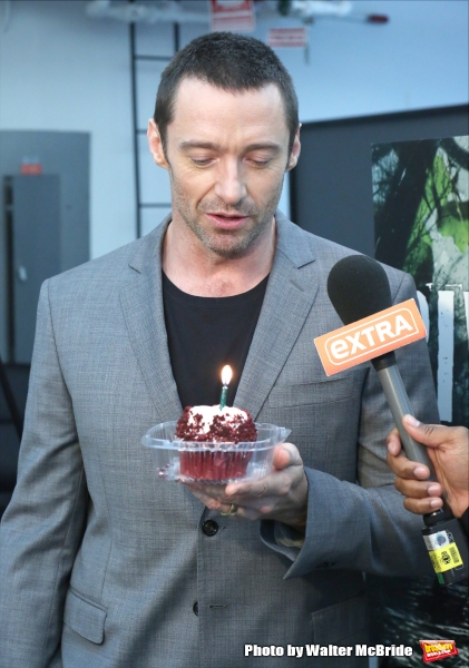 Photo Coverage: EXTRA Delivers Hugh Jackman a Birthday Cupcake! Image