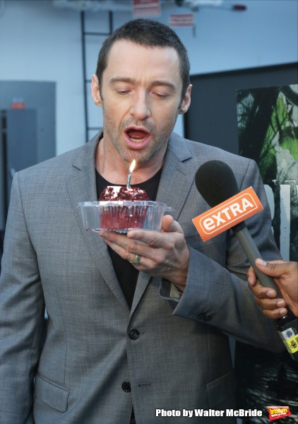 Photo Coverage: EXTRA Delivers Hugh Jackman a Birthday Cupcake! Image