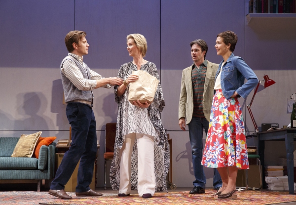 Photo Flash: First Look at Ewan McGregor, Maggie Gyllenhaal, Cynthia Nixon and More in THE REAL THING Image