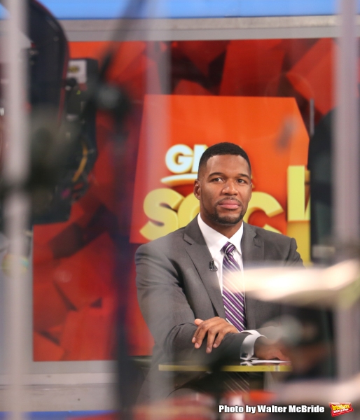 Photo Coverage: On the Set of GOOD MORNING AMERICA with Michael Strahan 