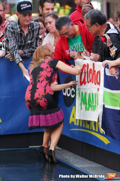 Photo Coverage: Candace Cameron Bure Visits Set of GMA Image