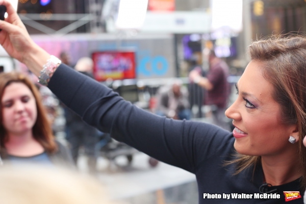 Photo Coverage: A Visit with the Cast of GOOD MORNING AMERICA  Image