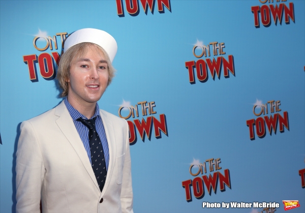 Photo Coverage: Stars Hit the ON THE TOWN Red Carpet  Image