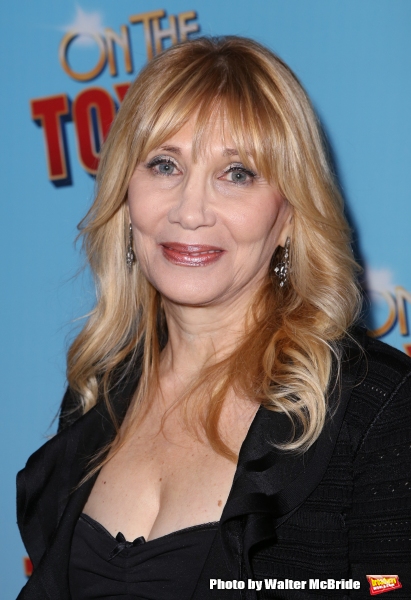 Photo Coverage: Stars Hit the ON THE TOWN Red Carpet  Image