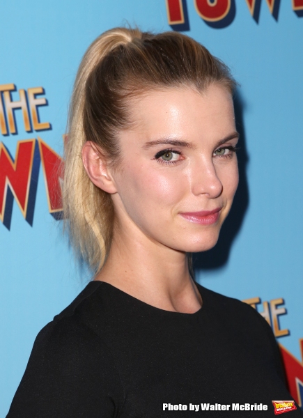 Photo Coverage: Stars Hit the ON THE TOWN Red Carpet Photo Coverage: Stars Hit the ON THE TOWN Red Carpet Image