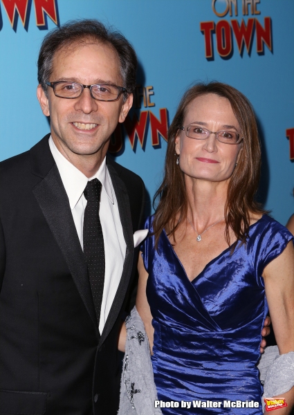 Photo Coverage: Stars Hit the ON THE TOWN Red Carpet  Image