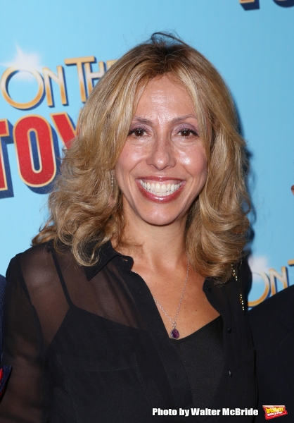 Photo Coverage: Stars Hit the ON THE TOWN Red Carpet  Image