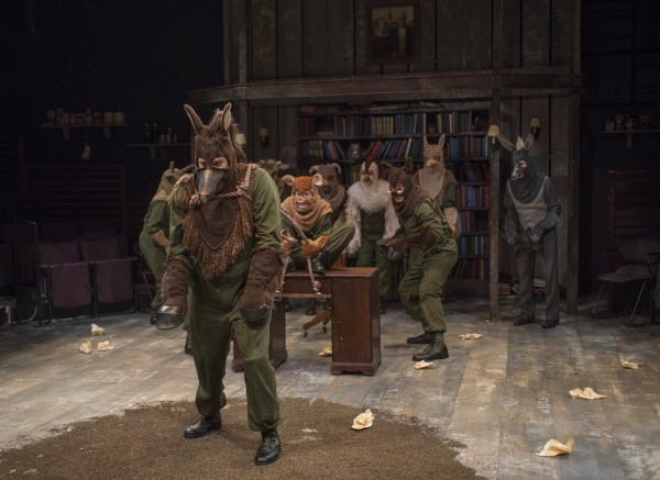 Photo Flash: First Look at Steppenwolf for Young Adults' ANIMAL FARM Image