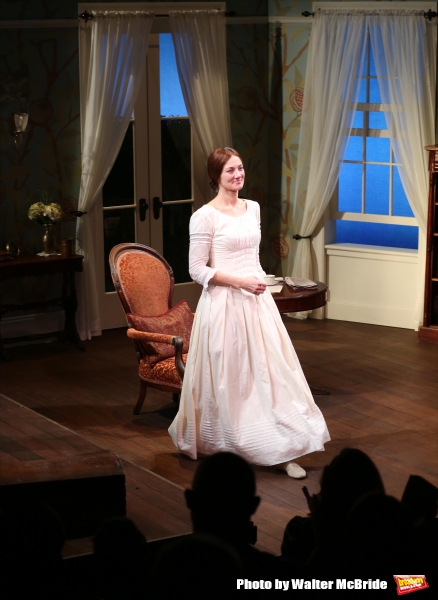 Photo Coverage: Joely Richardson Takes Opening Night Bows in THE BELLE OF AMHERST Image