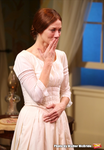 Photo Coverage: Joely Richardson Takes Opening Night Bows in THE BELLE OF AMHERST Image