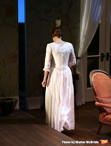 Photo Coverage: Joely Richardson Takes Opening Night Bows in THE BELLE OF AMHERST Image
