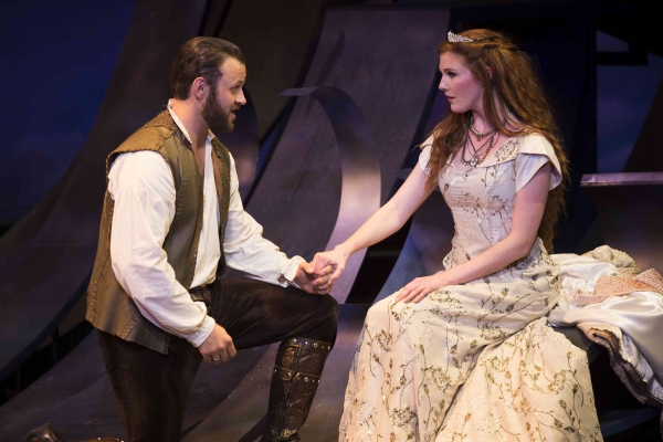 Photo Flash: First Look at Adam Grabau, Mary McNulty and More in the National Tour of CAMELOT 