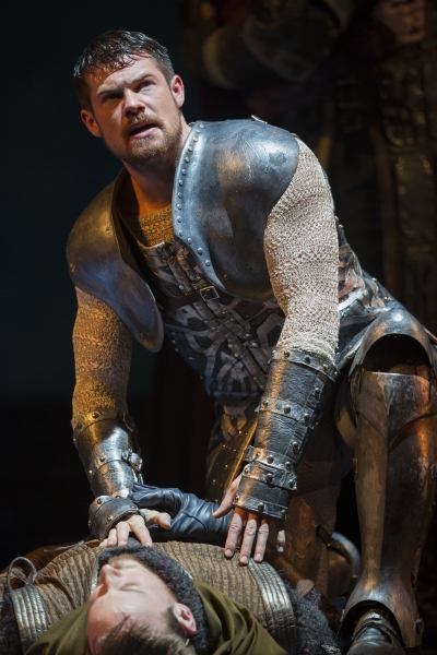 Photo Flash: First Look at Adam Grabau, Mary McNulty and More in the National Tour of CAMELOT 