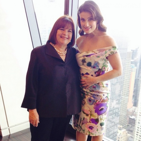 Photo Flash: Food Network's Ina Garten Poses with Idina Menzel at Hearst Event Image
