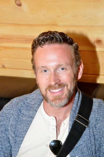 Exclusive Photo Coverage: A GENTLEMAN'S GUIDE TO LOVE AND MURDER Gets in the Holiday Spirit for Carols For A Cure  Image