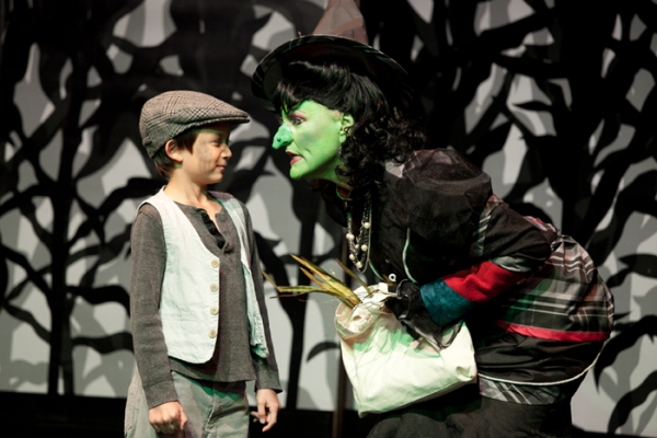 Photo Flash: First Look at Pantochino Productions' THE WICKED WITCH OF THE WEST: KANSAS OR BUST 