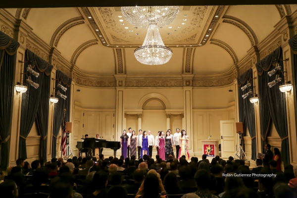 Photo Coverage: 4th The Outstanding Filipino Americans in New York Awards at Carnegie Hall Image