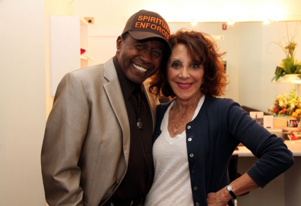 Photo Flash: Ben Vereen Reunites With PIPPIN Cast on National Tour Image