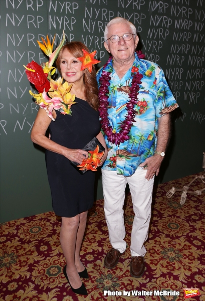 Photo Coverage: Bette Midler Hosts 19th Annual Hulaween Gala: Fellini Hulaweeni  Image