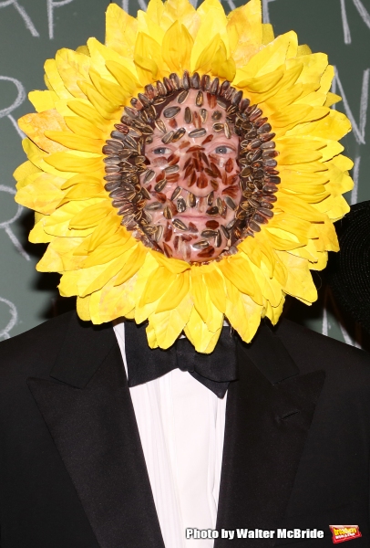 Photo Coverage: Bette Midler Hosts 19th Annual Hulaween Gala: Fellini Hulaweeni Photo Coverage: Bette Midler Hosts 19th Annual Hulaween Gala: Fellini Hulaweeni Image