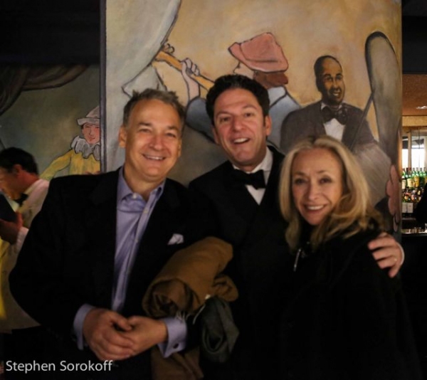 Photo Coverage: John Pizzarelli and Jessica Molaskey Bring 'Grownup Songs' to Cafe Carlyle Image