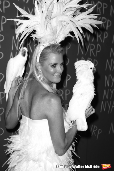 Photo Coverage: Inside FELLINI HULAWEENI with Bette Midler & More Image
